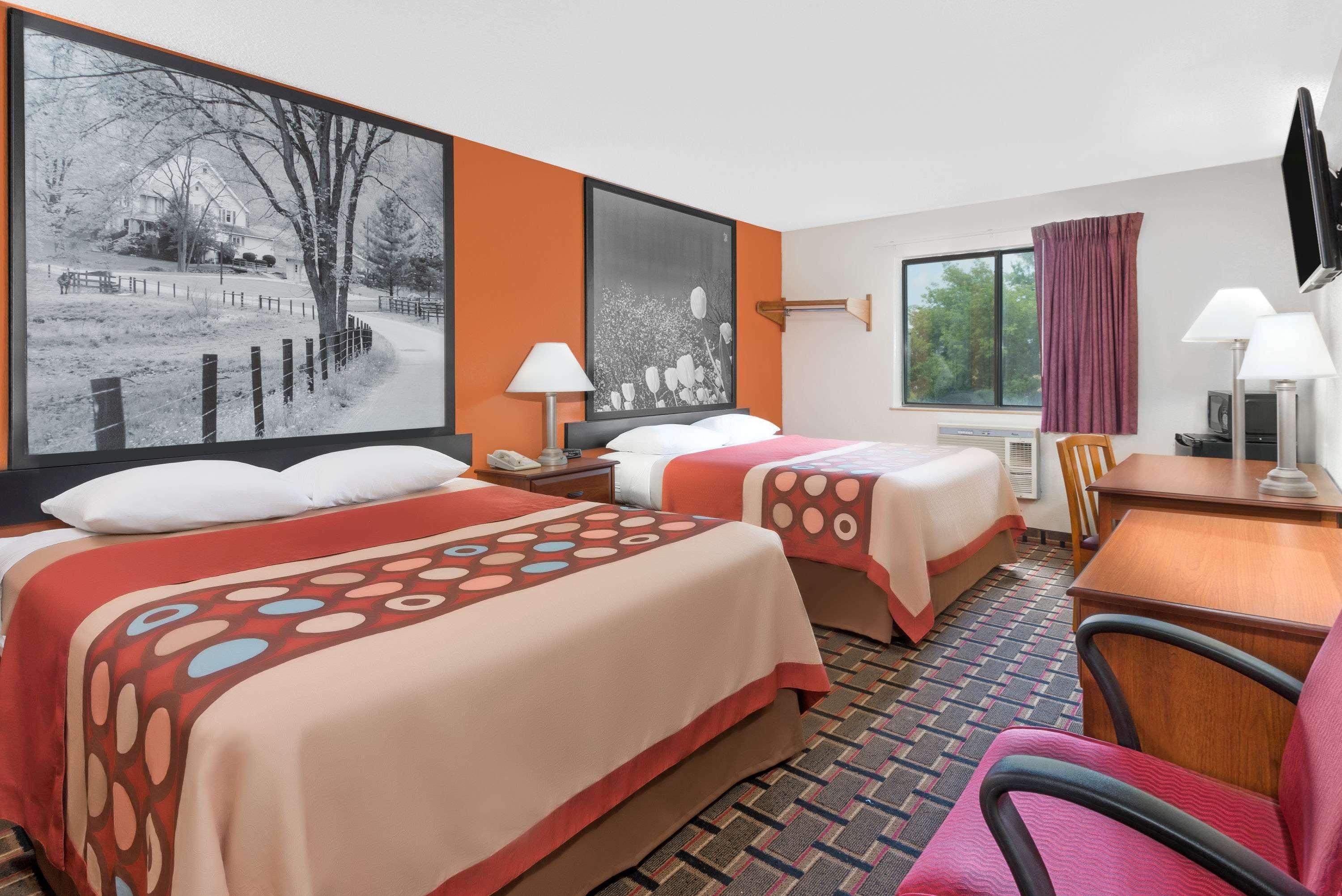 Super 8 By Wyndham Kent/Akron Area Exterior foto